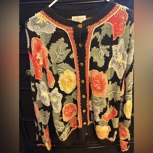 Beautiful Vintage Orvis Floral Sweater Size Medium